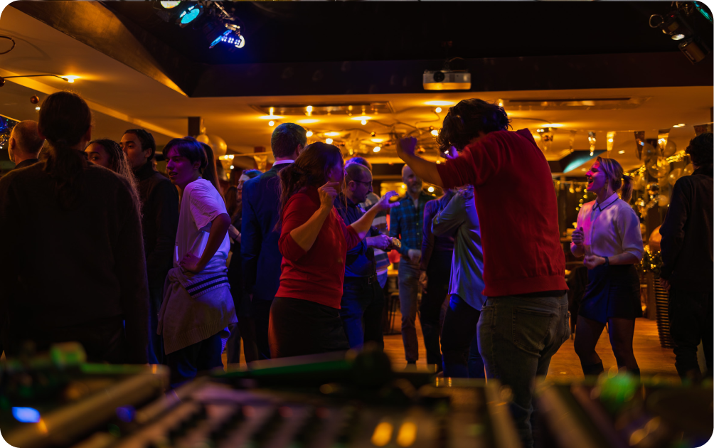 Private Party f-thumbnail